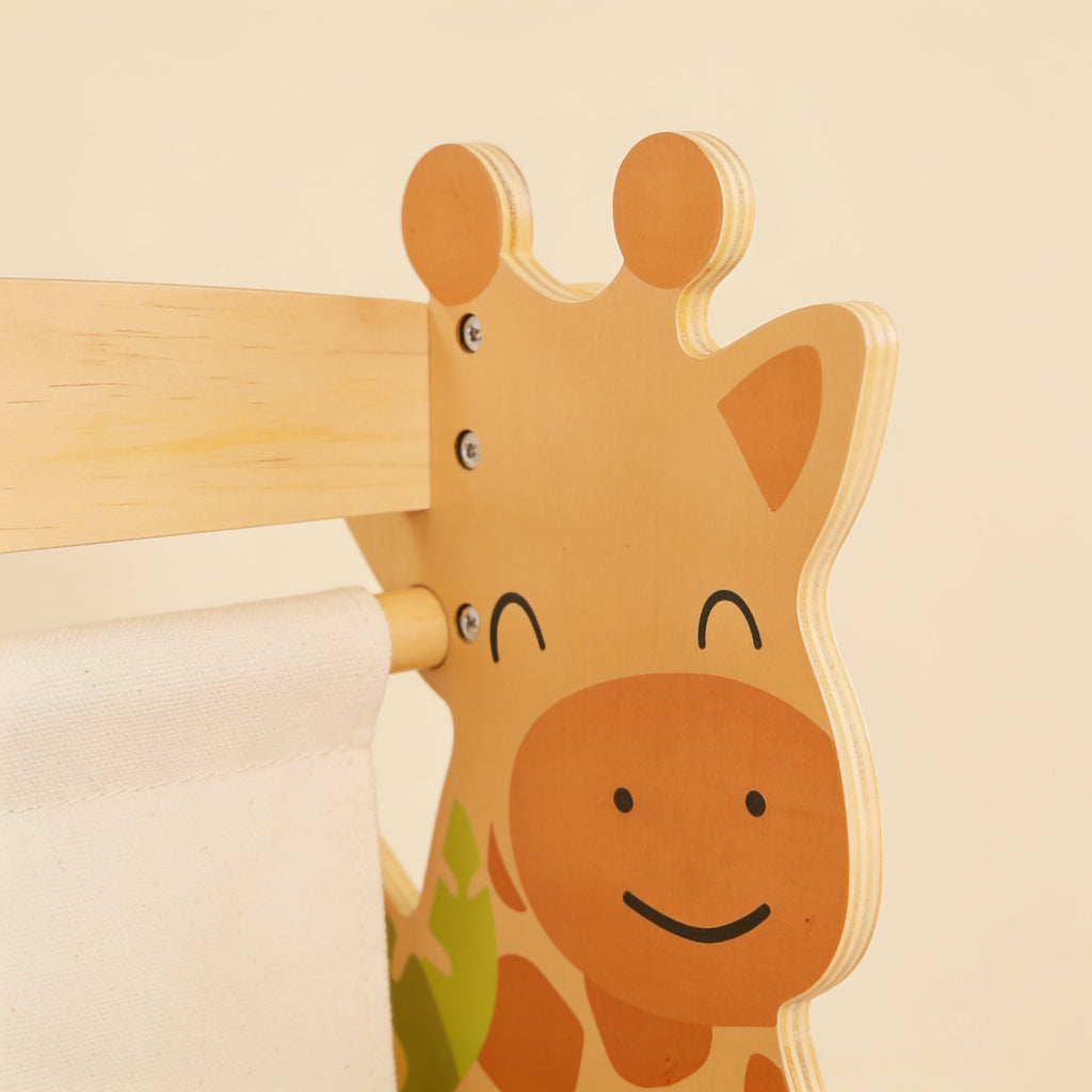 Lumiwee Alder Montessori book rack: close-up of the giraffe cutout and fabric sling