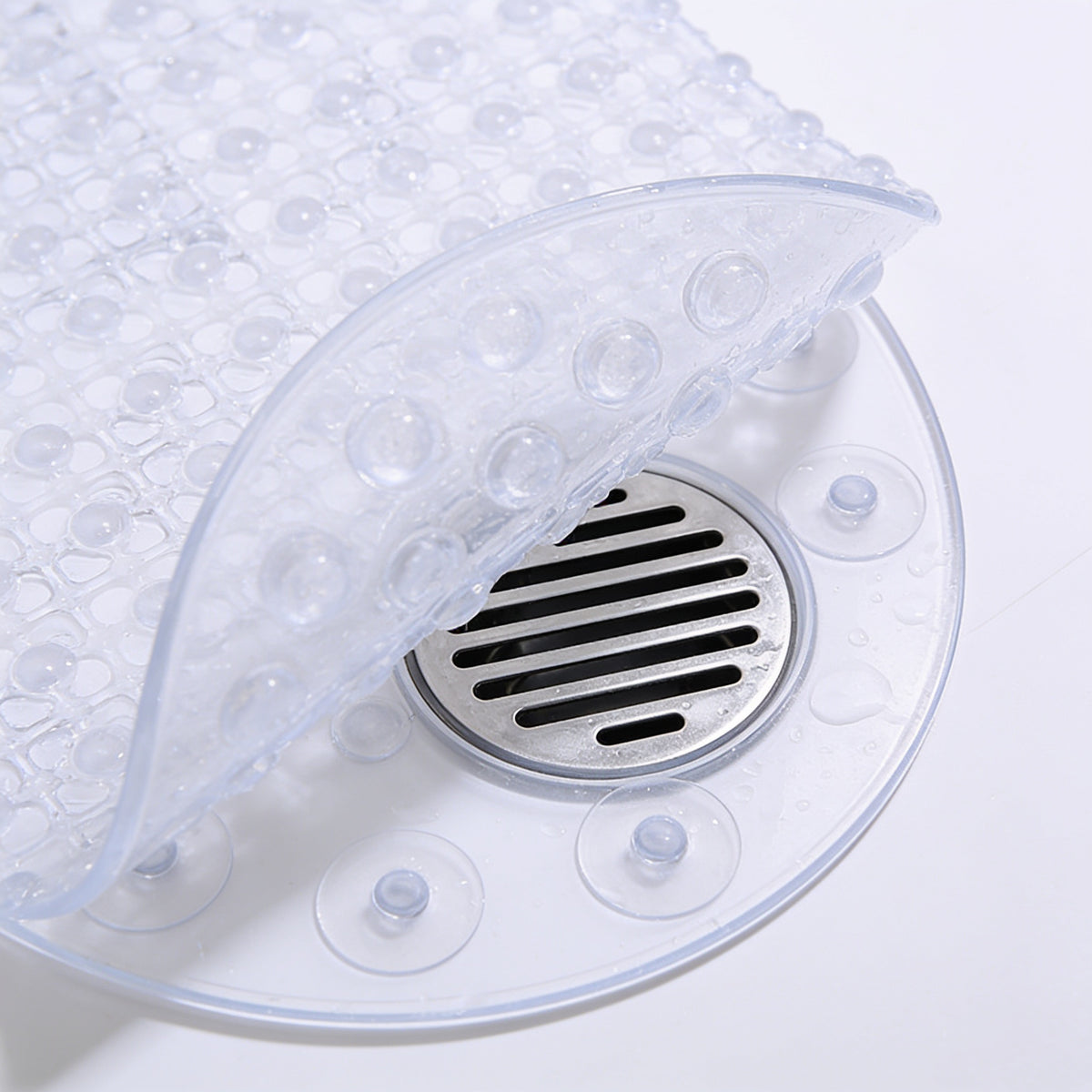 Lumiwee Brook kids suction-cup shower mat: close-up of the grip bumps and suction cups
