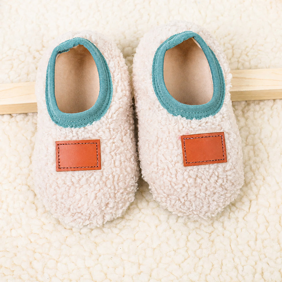 Lumiwee Burrow Non-Slip Toddler Slipper Socks, Cream option