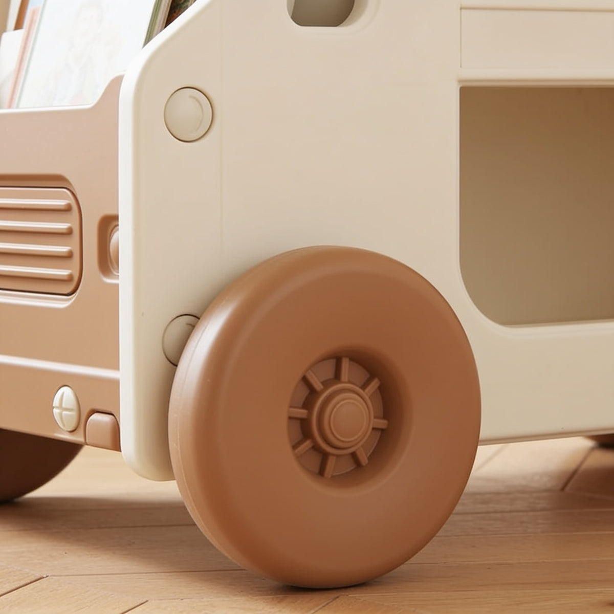 Lumiwee Cedar truck toy and book cart: close-up of the wheel and front grille
