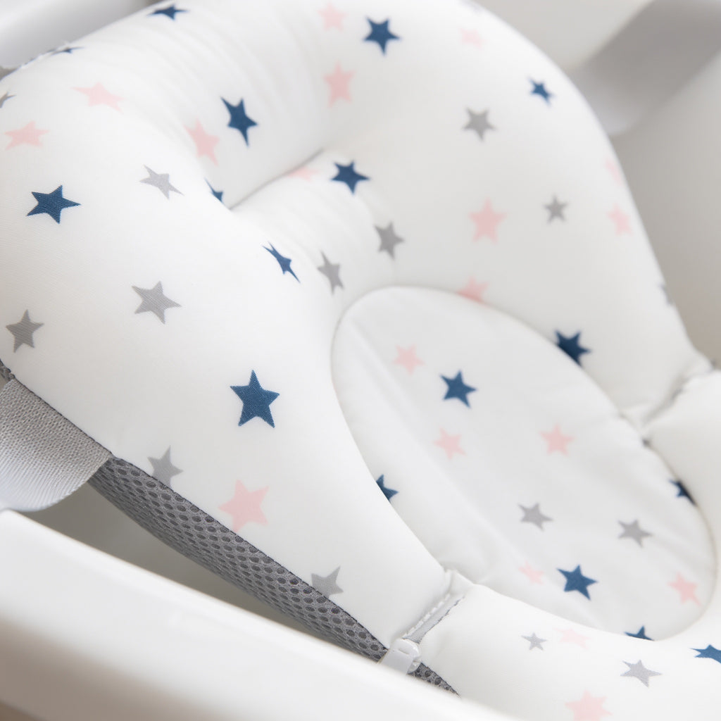 Lumiwee Dew baby bath support cushion: close-up of the raised headrest and mesh center