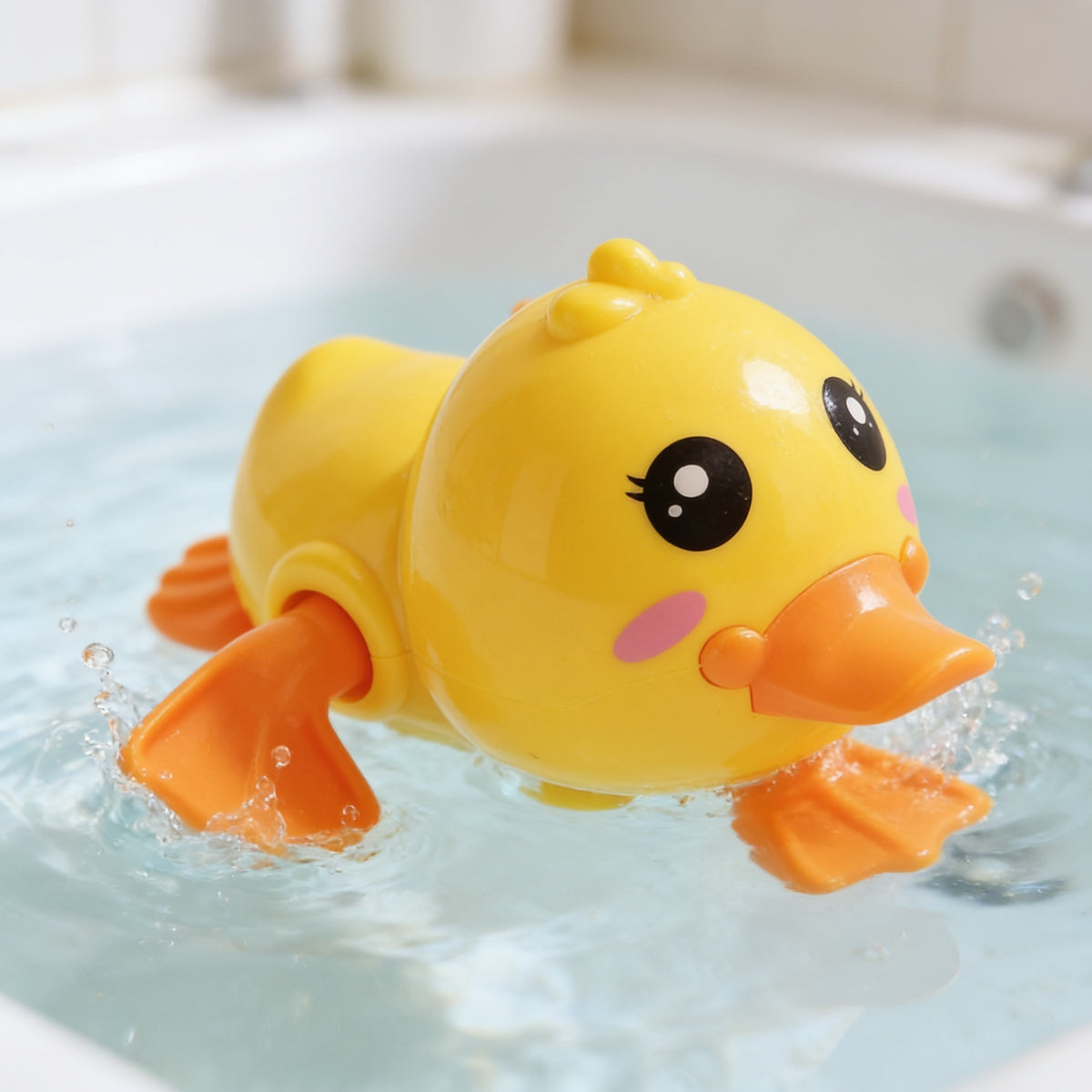 Lumiwee Paddle wind-up bath toy: close-up of the paddling duck feet