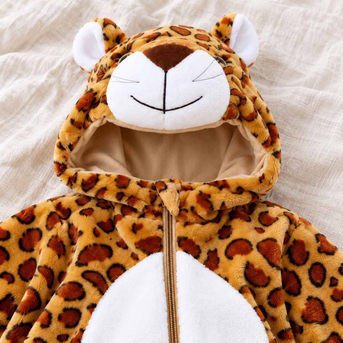 Lumiwee Snuggle leopard hood face soft flannel and zipper detail