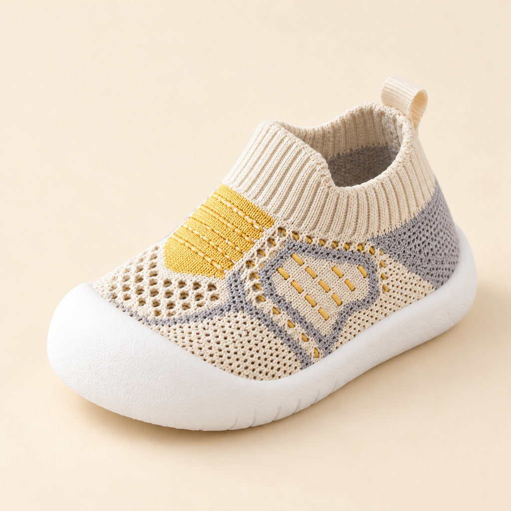 Close view of the Khaki shoe knit collar and rubber toe wrap
